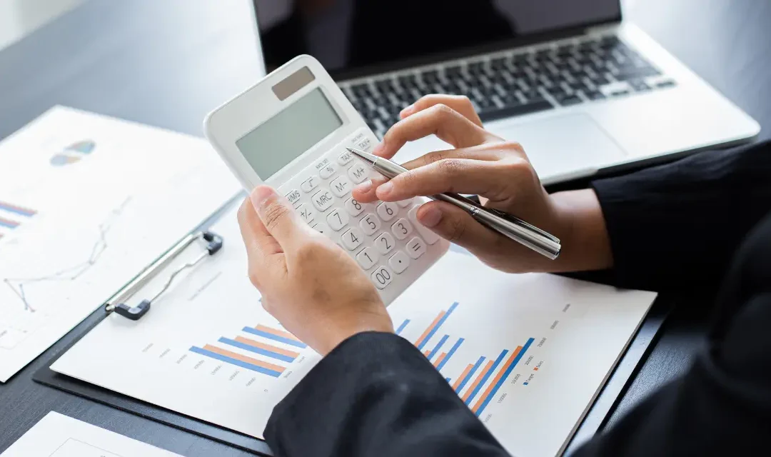 relation with accountant